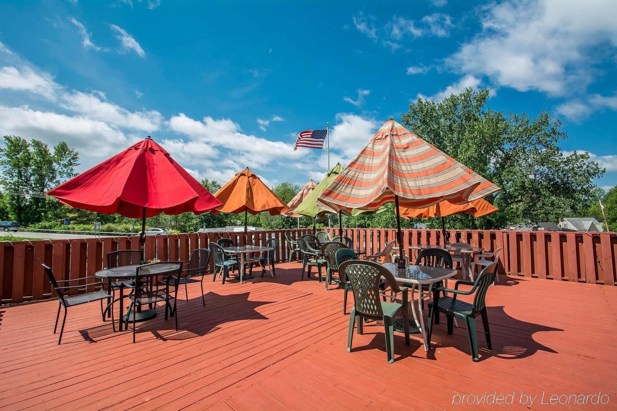 Rodeway Inn Lakeville Exterior photo