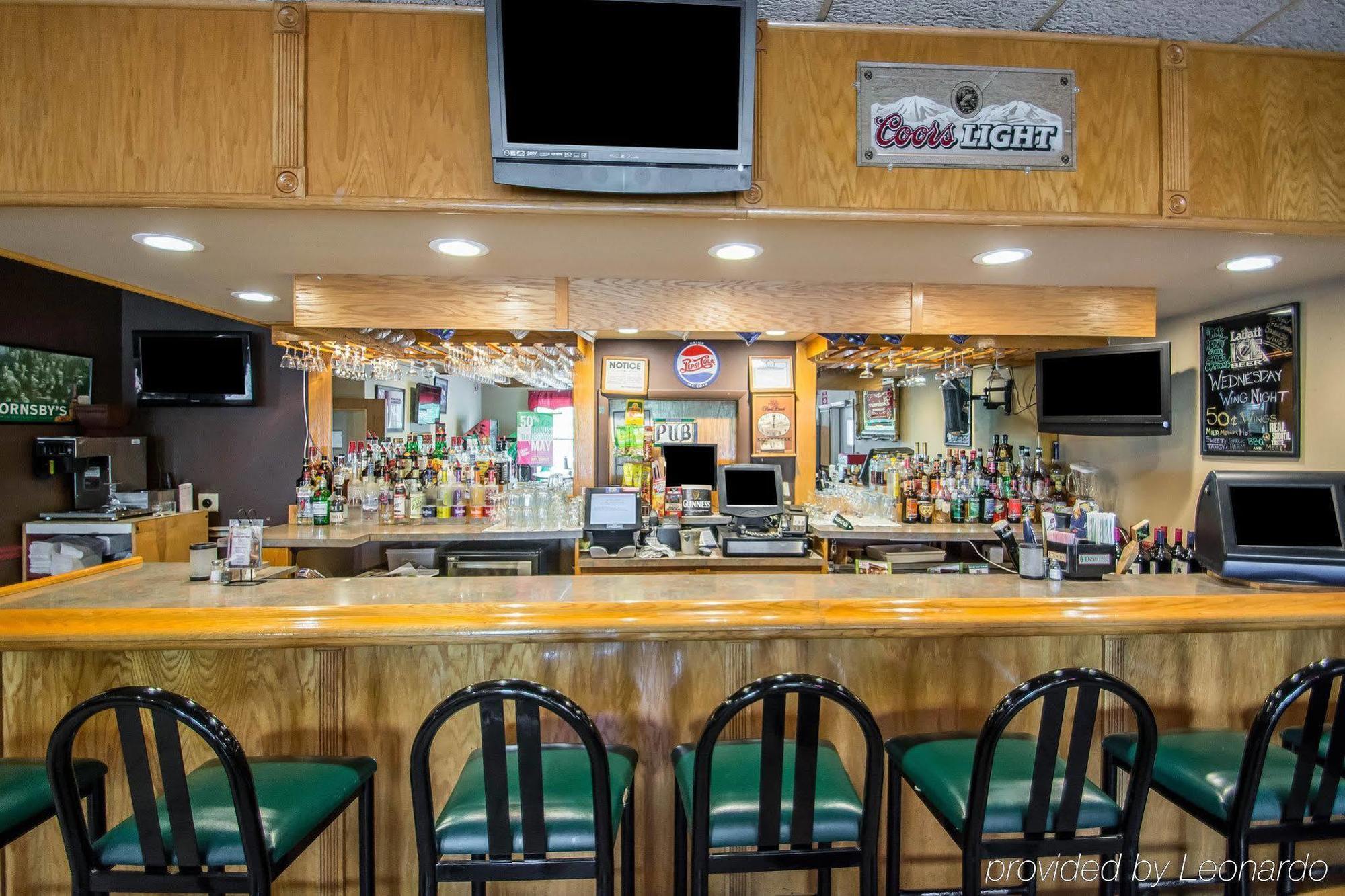 Rodeway Inn Lakeville Exterior photo